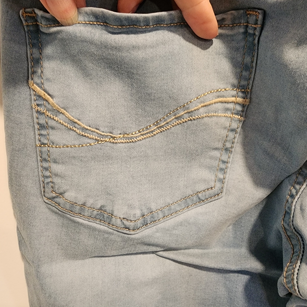 SO Women's Light Blue Skinny Jeans - Picture 4 of 9